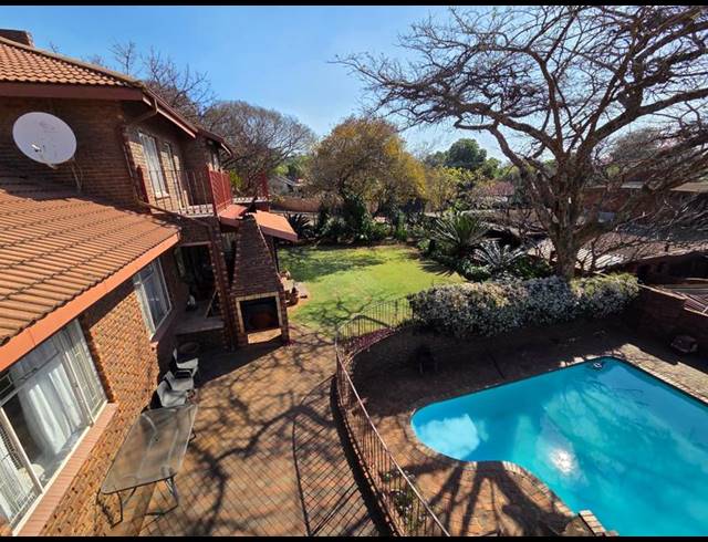 5 BEDROOM HOUSE FOR SALE IN MAGALIESKRUIN